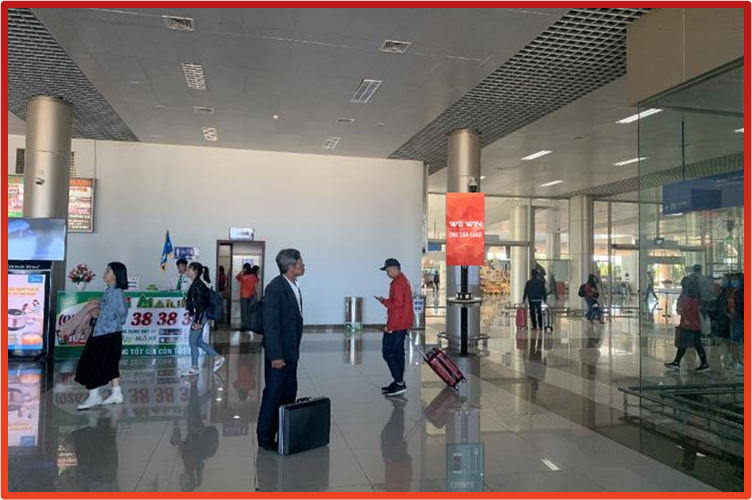 Quảng cáo trên hệ thống sạc pin miễn phí tại sân bay Liên Khương