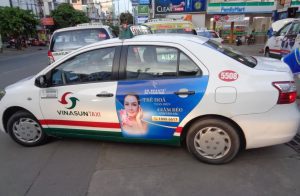 Thực hiện quảng cáo trên taxi Vinasun