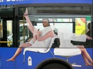 Quảng cáo xe bus mỹ phẩm