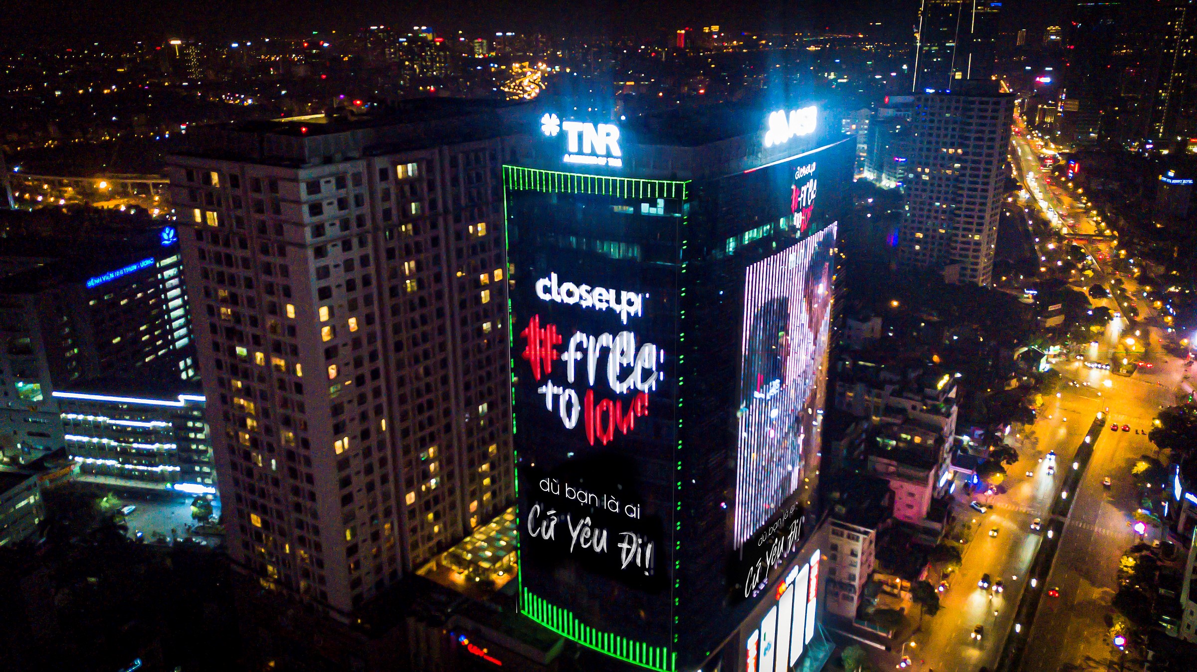 Quảng cáo LED tòa nhà tại TRN