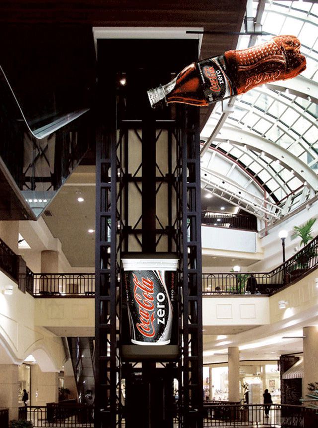 Quảng cáo thang máy ấn tượng của Coca Cola Zero