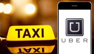 So sánh quảng cáo taxi truyền thống và taxi công nghệ