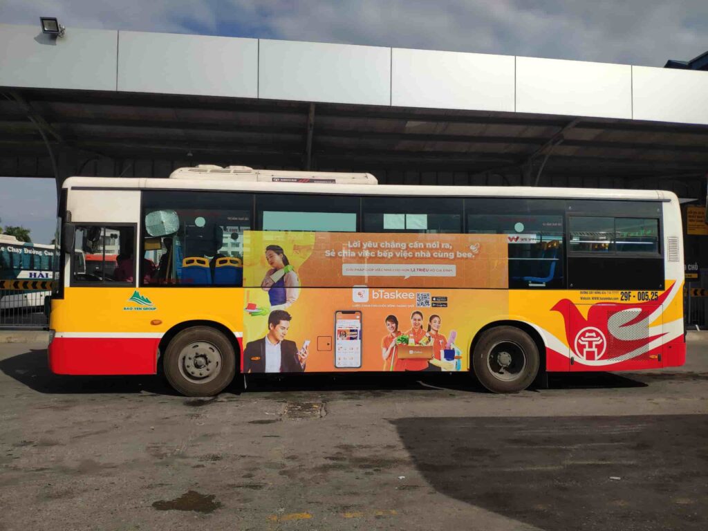 quảng cáo xe bus bTaskee (5)