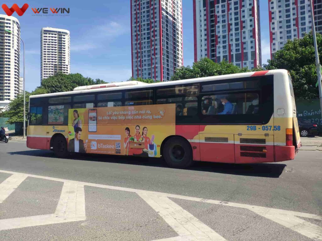quảng cáo xe bus bTaskee (6)