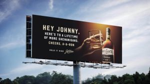 Billboard là một bảng hiệu ngoài trời cỡ lớn, giống như một tấm poster khổng lồ được dùng để quảng bá