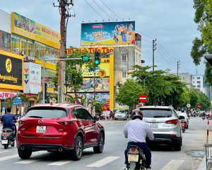 Quảng cáo Billboard, Pano với màu sắc tương phản ấn tượng