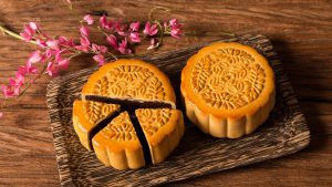 Vì sao bánh Trung thu đắt đỏ trước lễ?